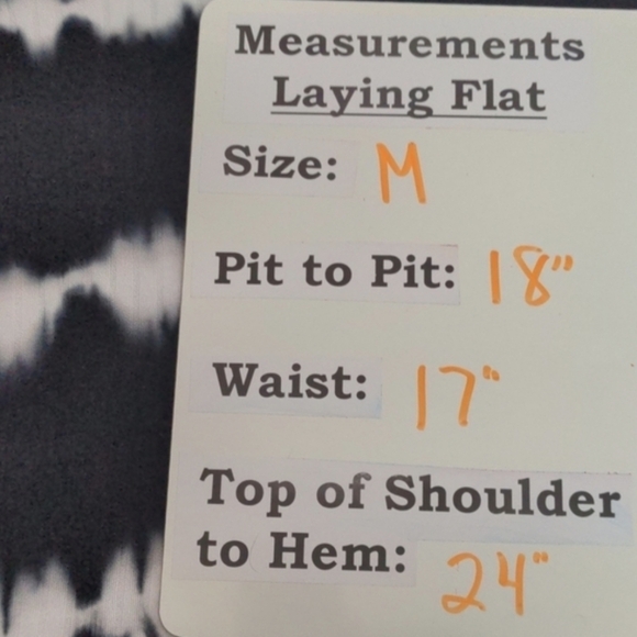 Design365 Black and White Tie Dye Long Sleeve Cut Out Shoulder Top size Medium - Picture 6 of 6